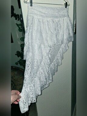 Gorgeous!! Lace Skort L.